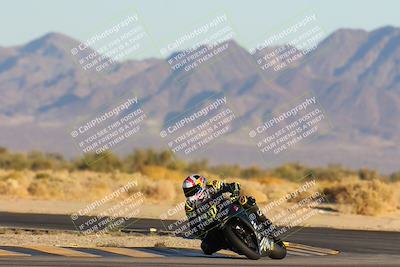 media/Jan-11-2025-CVMA (Sat) [[ddeb3f563a]]/Race 13-Amateur Supersport Open/